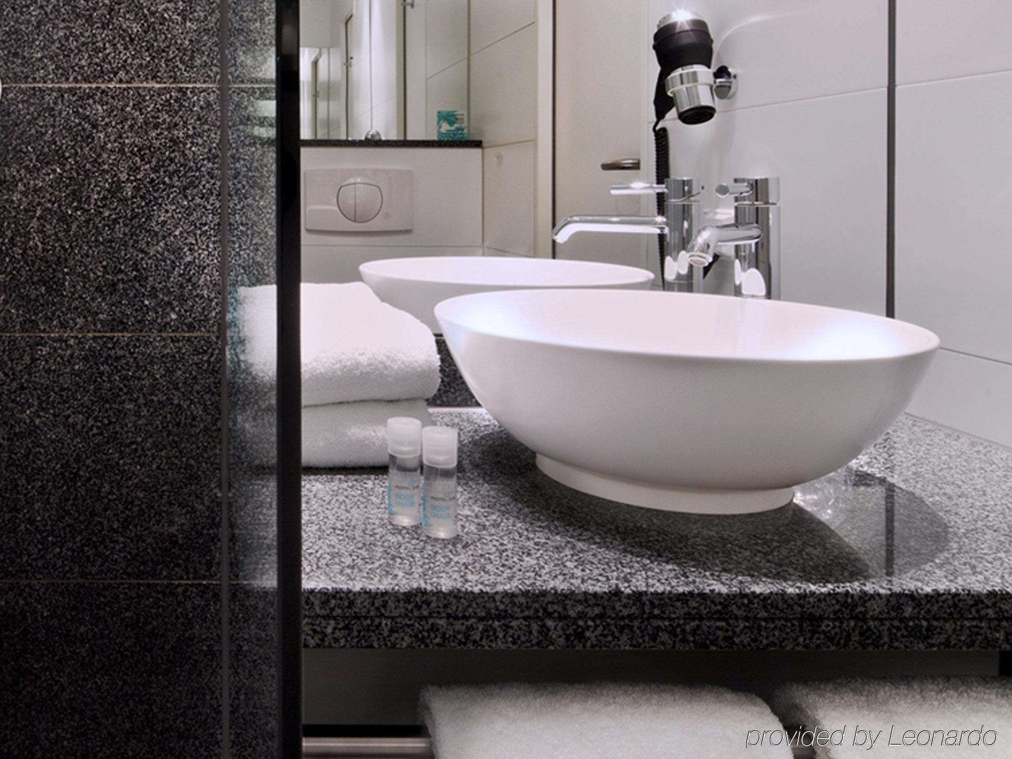 Motel One Frankfurt Messe Frankfurt am Main Luaran gambar